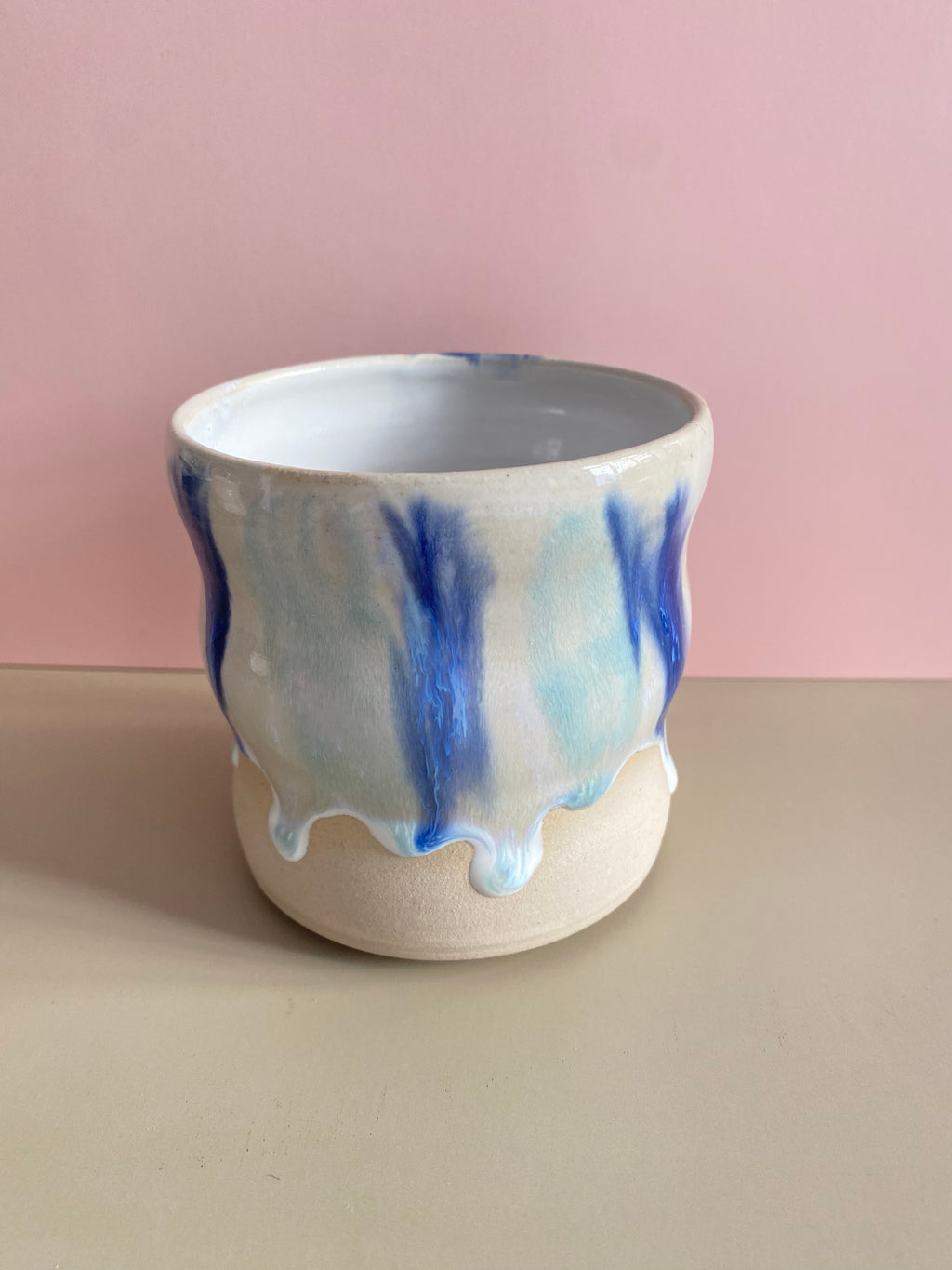 Curvy Cup